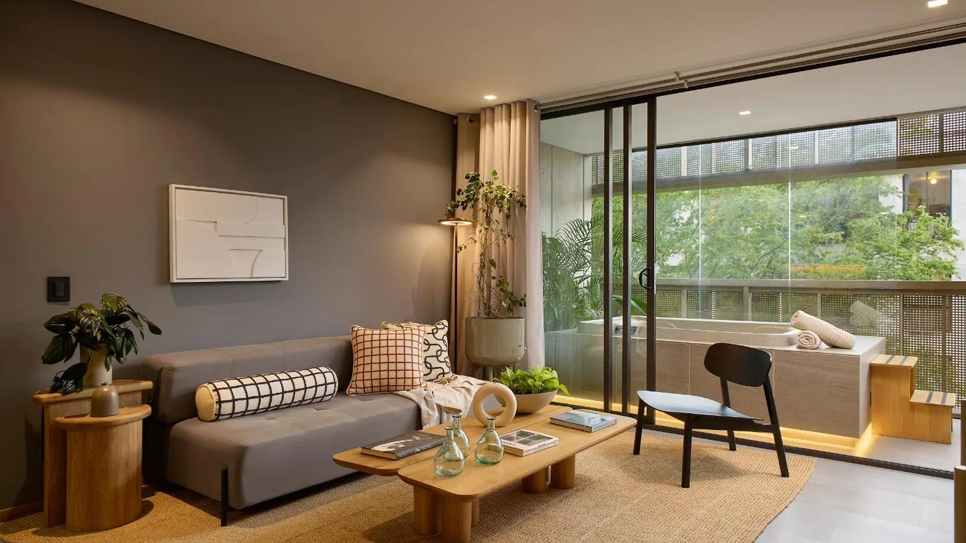 Wake Living Aparthotel Medellín