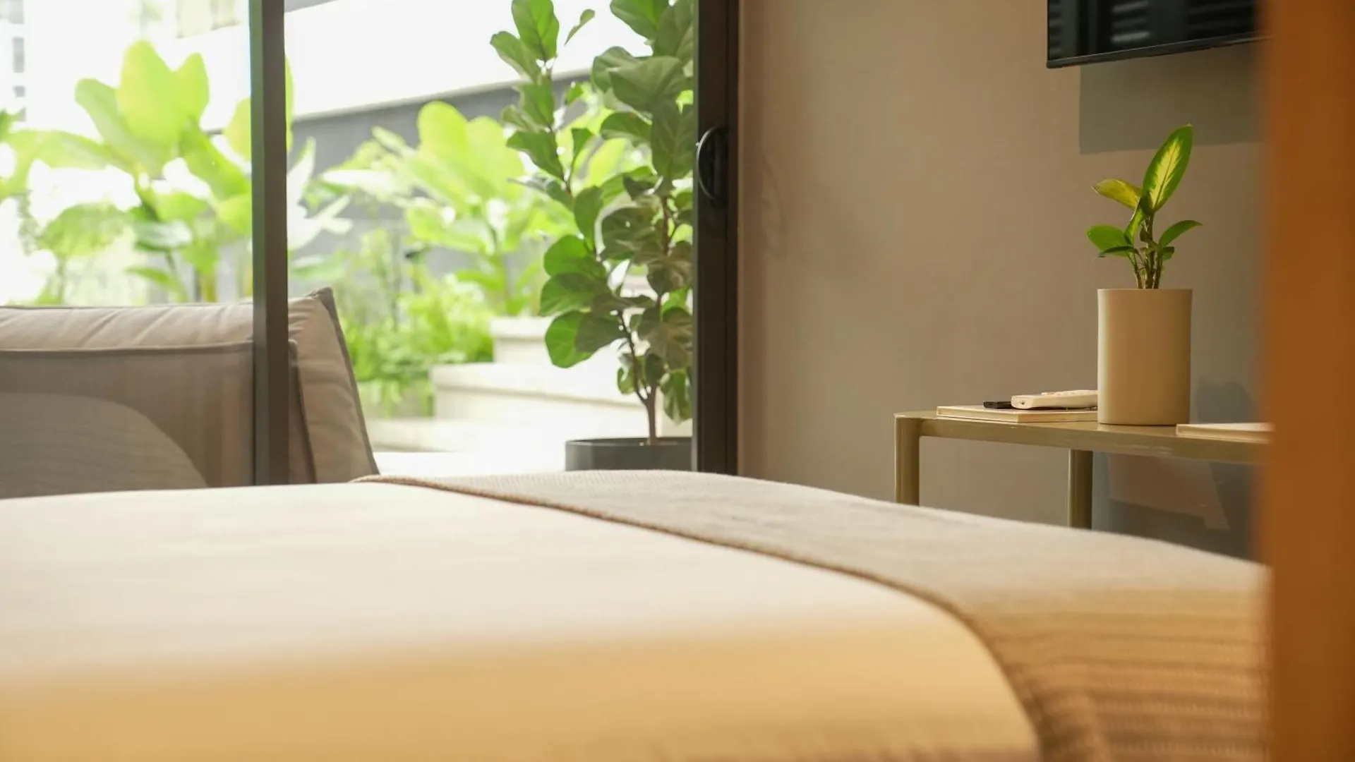 Wake - Branded Residences Medellín 4*,  Colombia