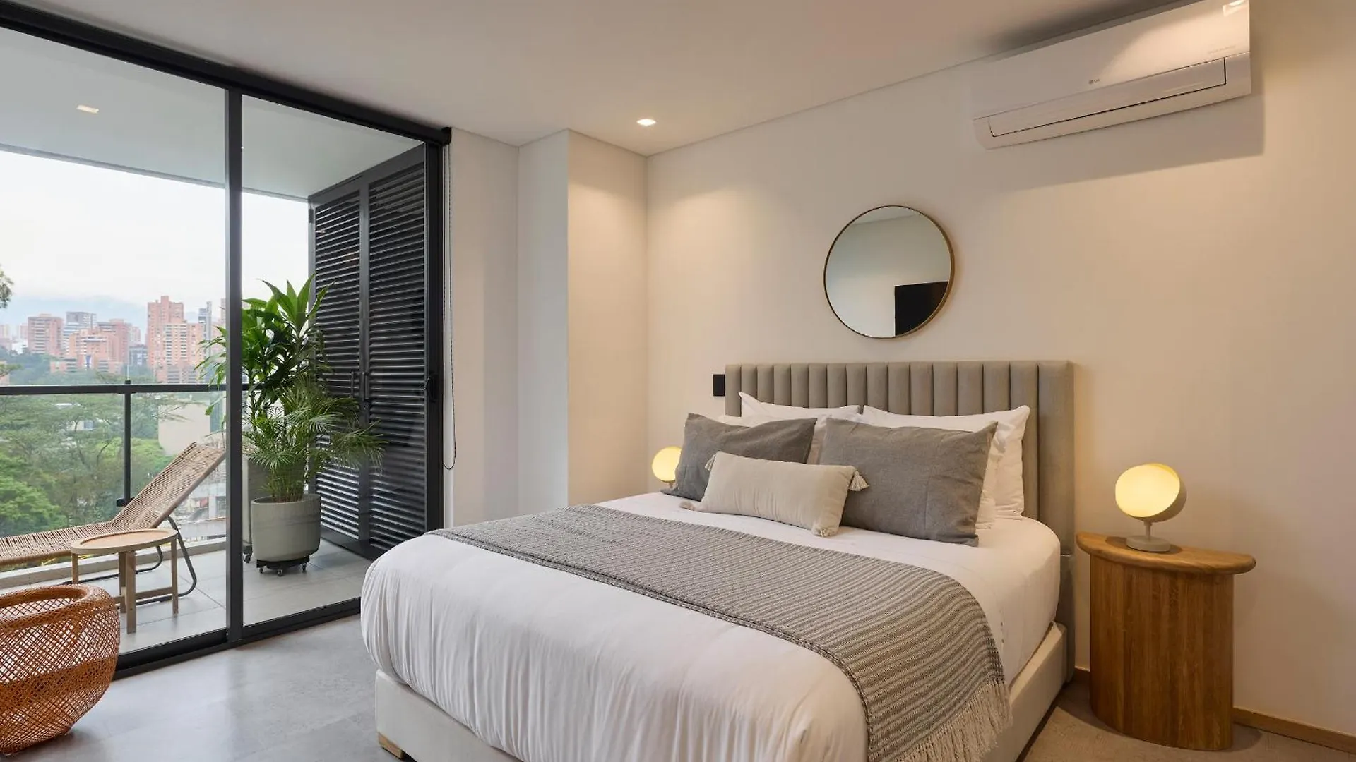**** Aparthotel Wake - Branded Residences Medellín Colombia