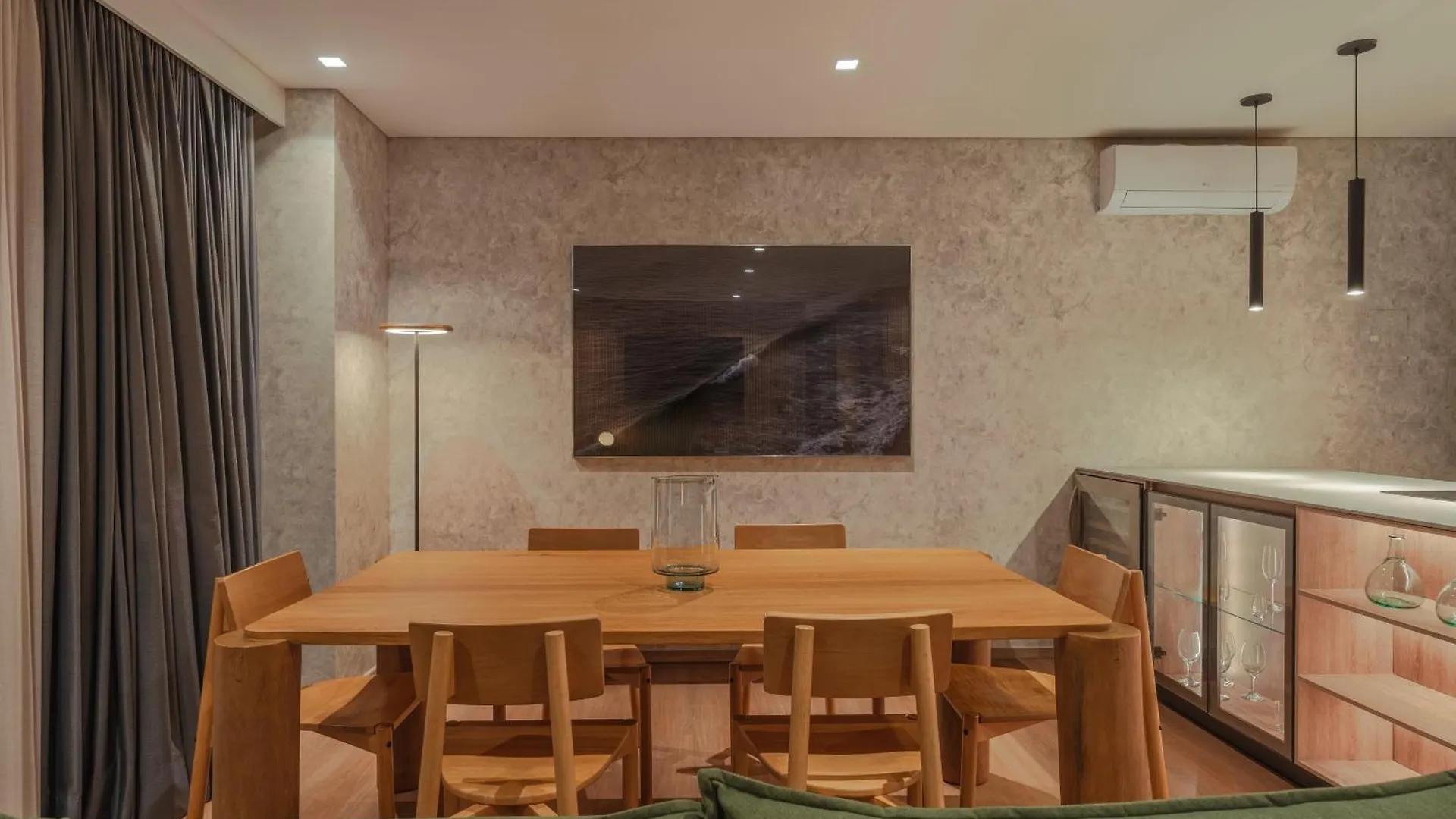 Wake - Branded Residences Medellín Aparthotel