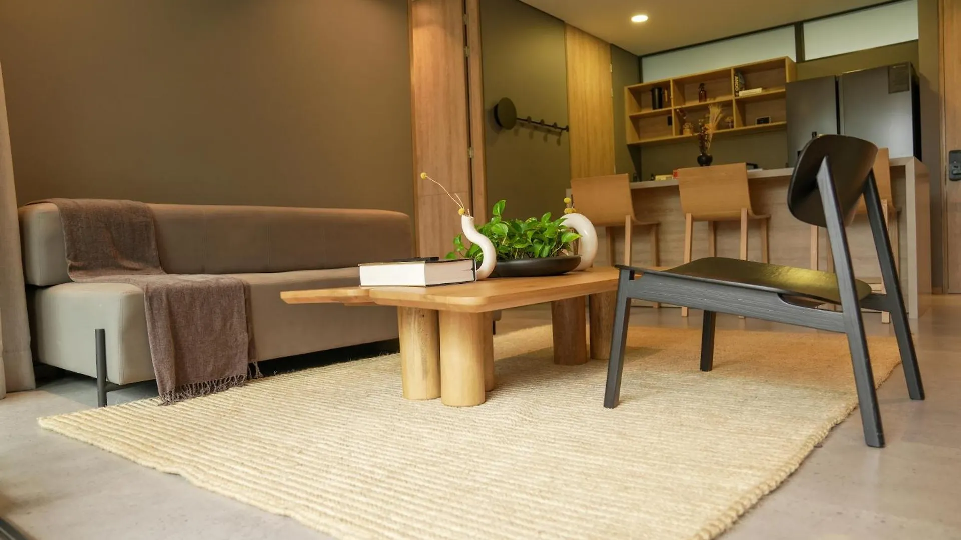 ميديلين Wake - Branded Residences