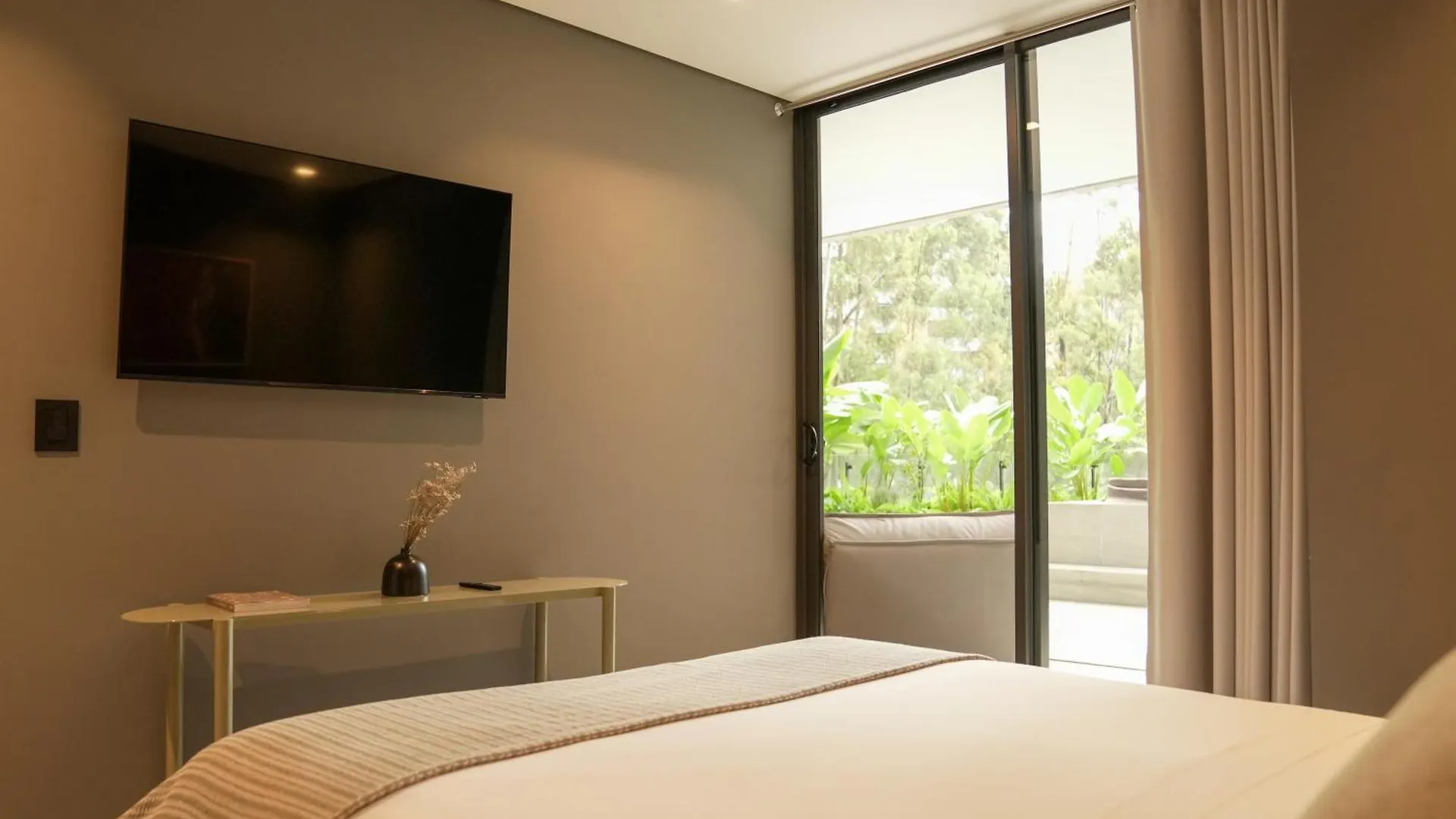 ميديلين Wake - Branded Residences شقة فندقية