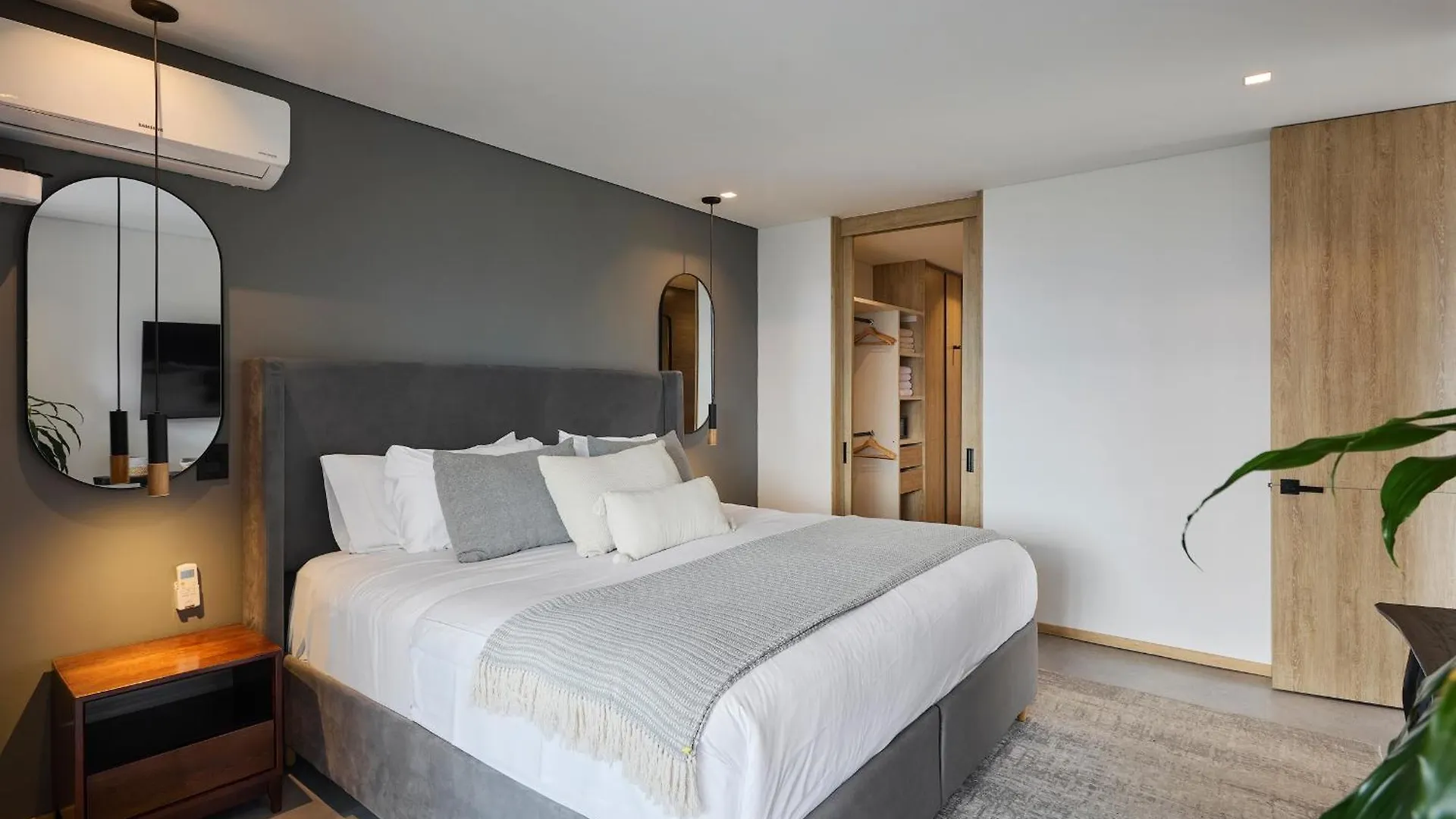 ميديلين Wake - Branded Residences شقة فندقية