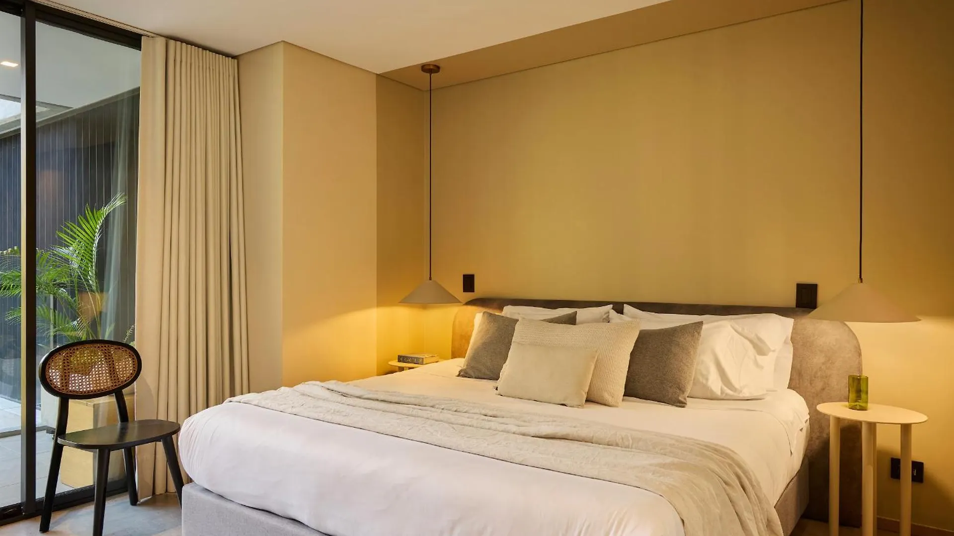 Wake Living Aparthotel Medellin